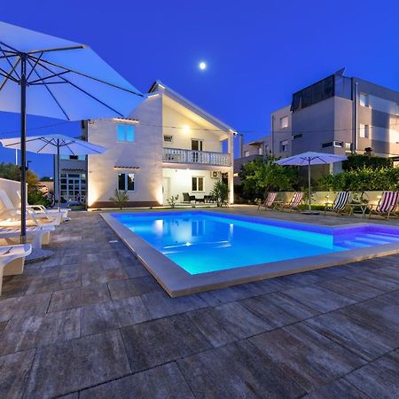 ザダルPool House Lukaアパートメント エクステリア 写真
